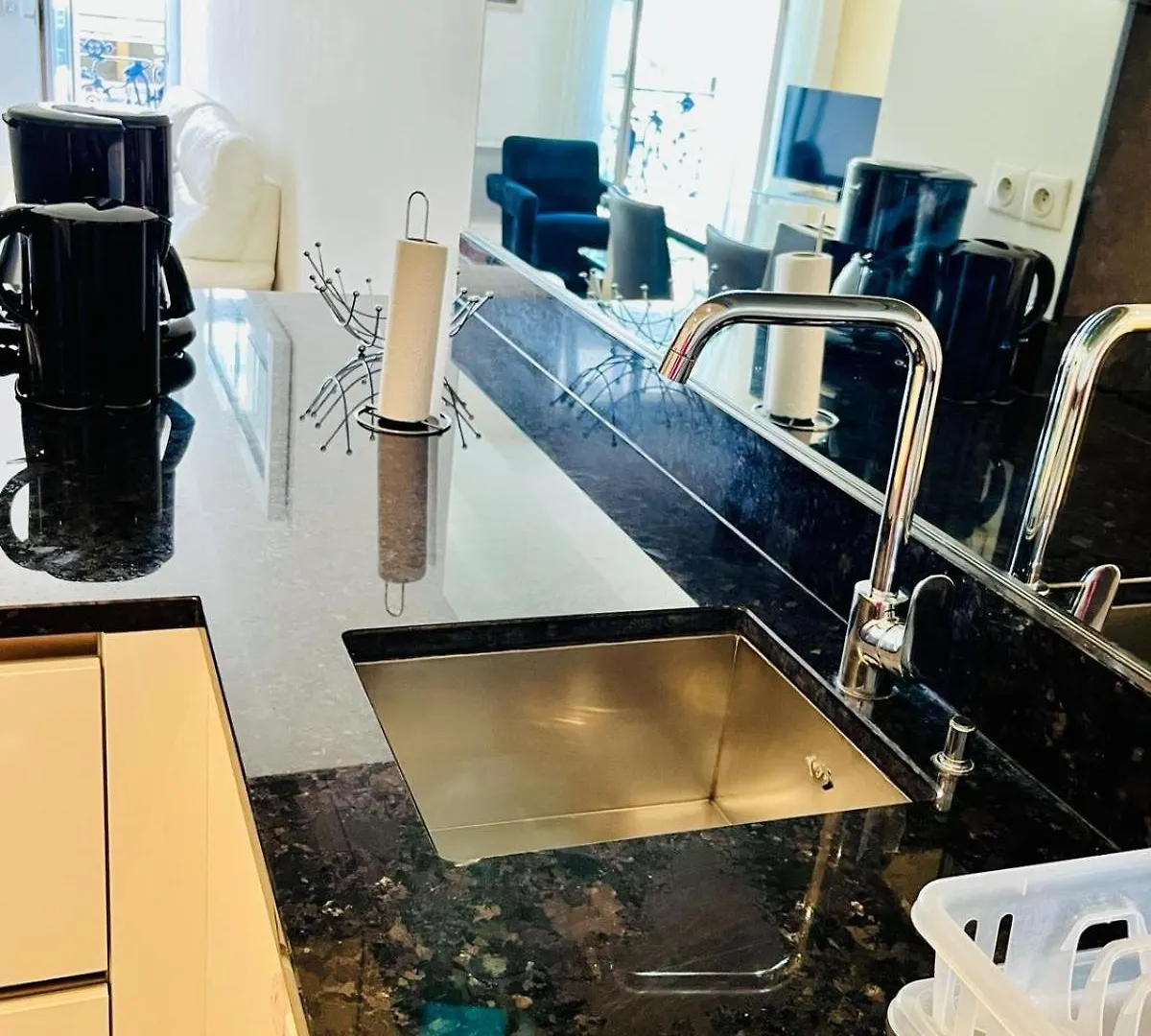 Golden Triangle 2Br/2Ba Appartement Cannes 0*,  Frankrijk