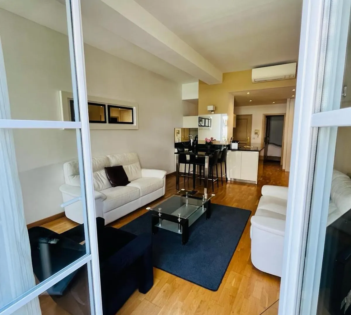 Golden Triangle 2Br/2Ba Appartement Cannes Frankrijk