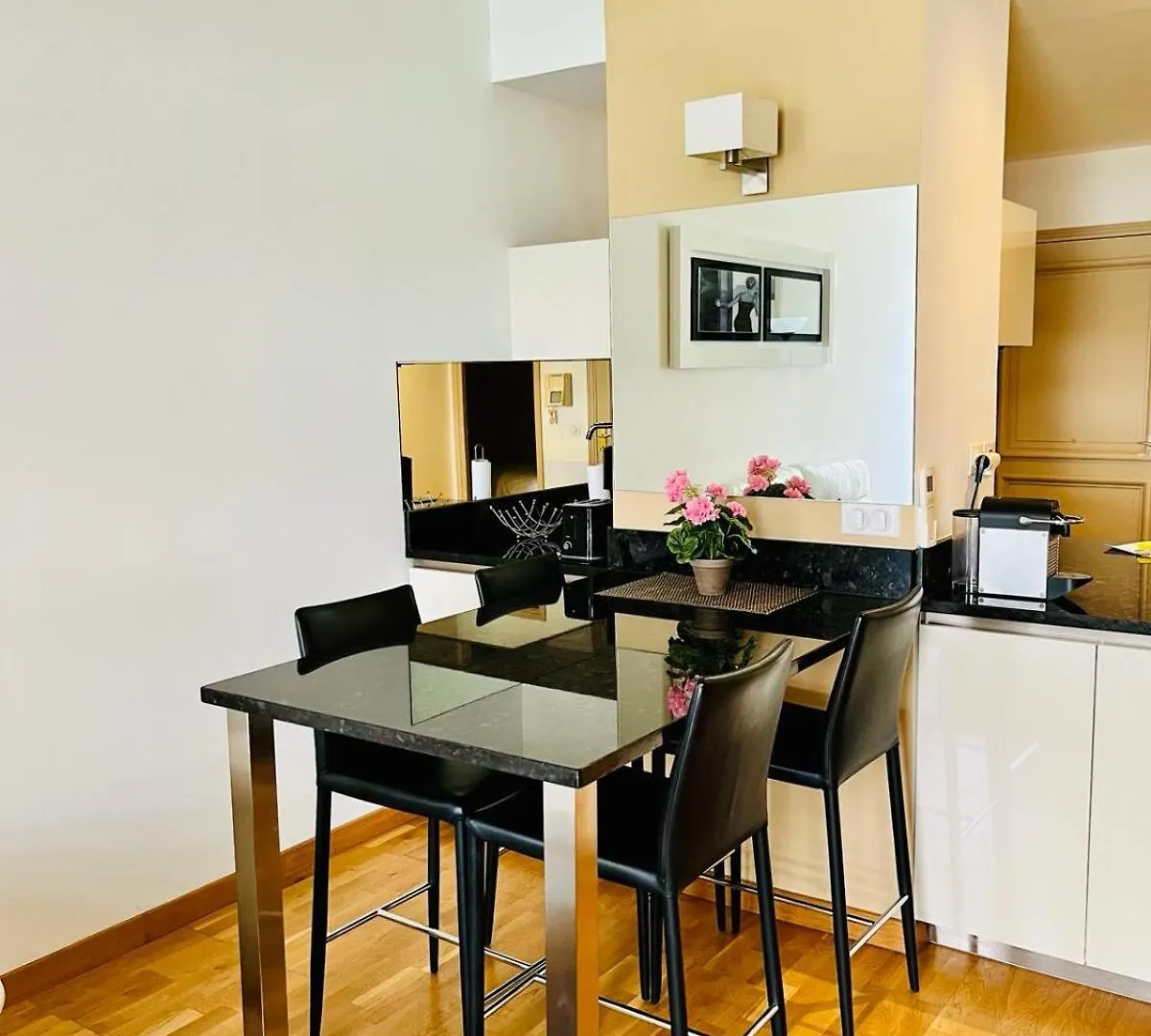 Golden Triangle 2Br/2Ba Apartman Cannes